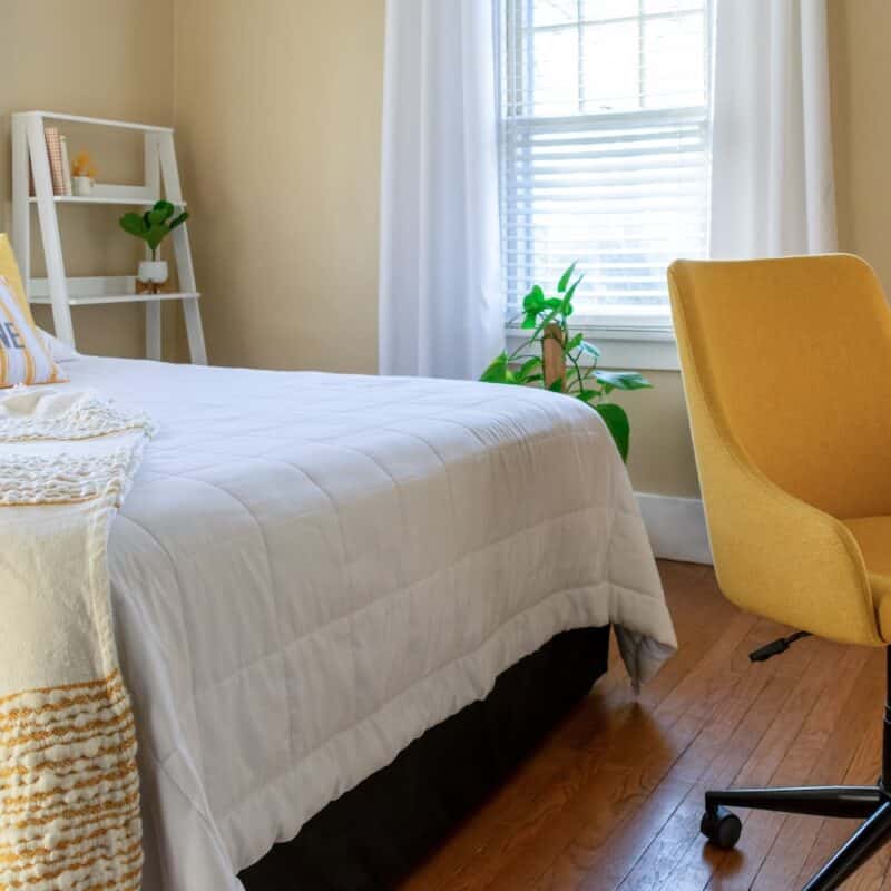 Clean Bedroom Tips for Showings & Inspections
