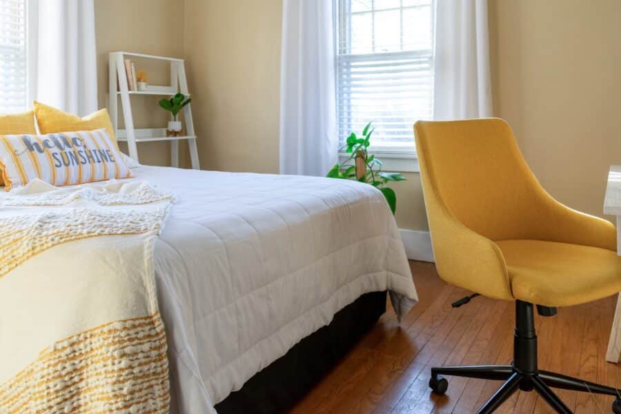 Clean Bedroom Tips for Showings & Inspections